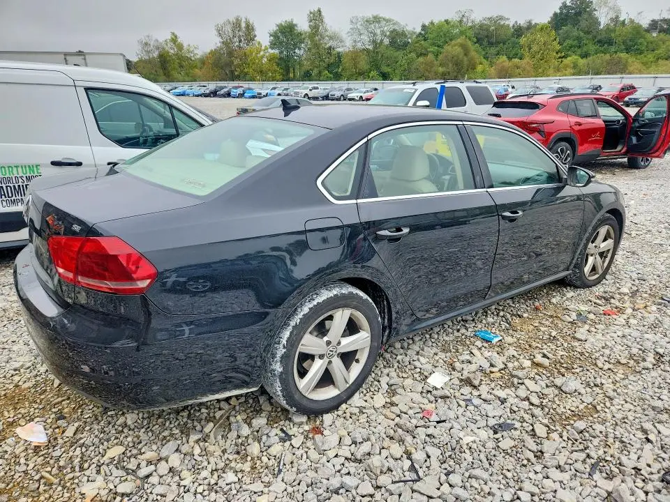 2012 VOLKSWAGEN PASSAT SE  