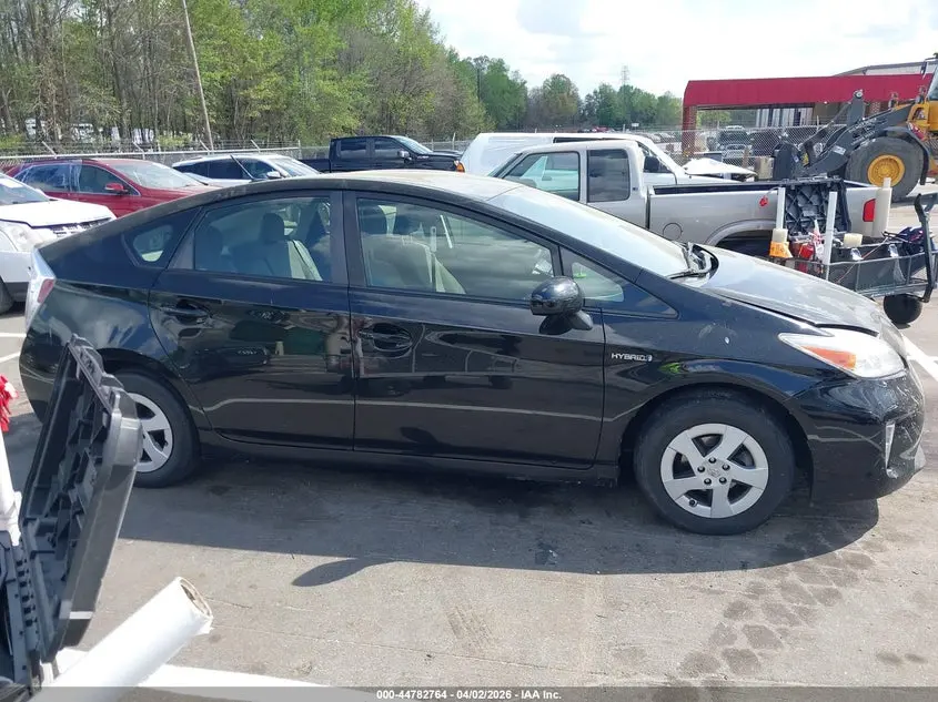2014 TOYOTA PRIUS THREE