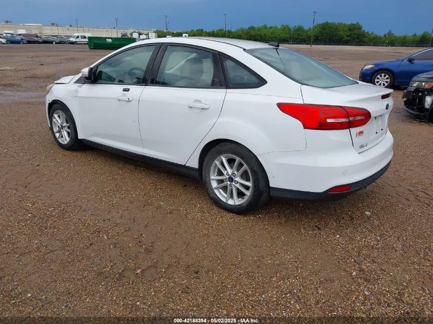2015 FORD FOCUS SE