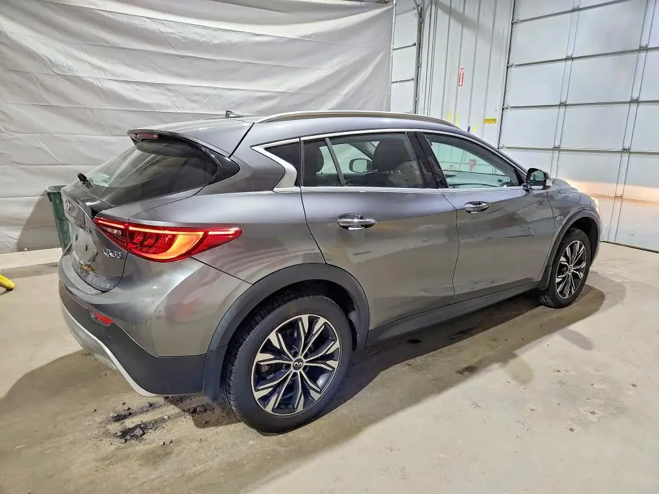 2018 INFINITI QX30 PREMIUM  