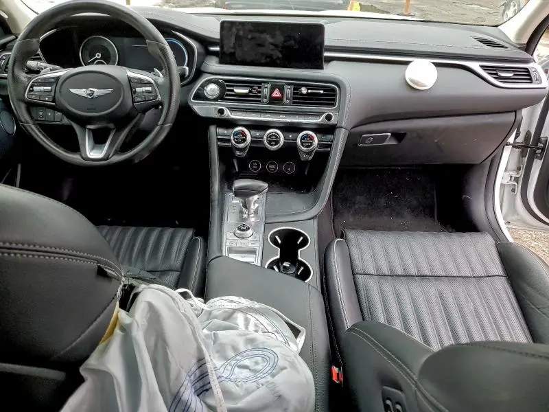 2022 GENESIS G70 BASE  