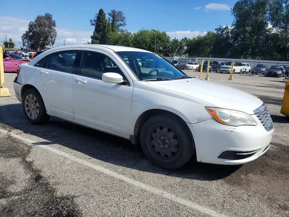 2014 CHRYSLER 200 LX  