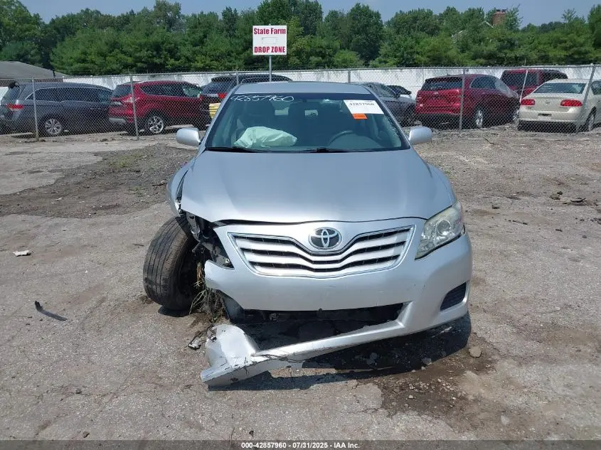 2011 TOYOTA CAMRY LE