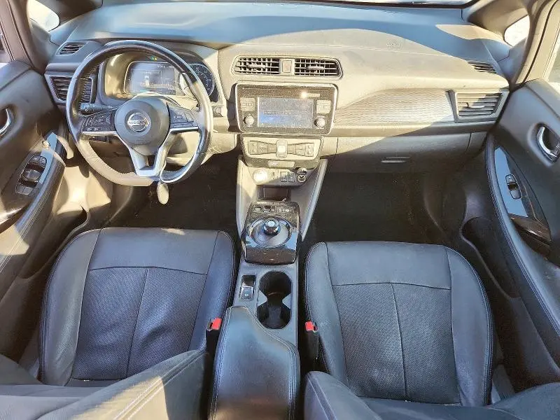 2018 NISSAN LEAF SV  