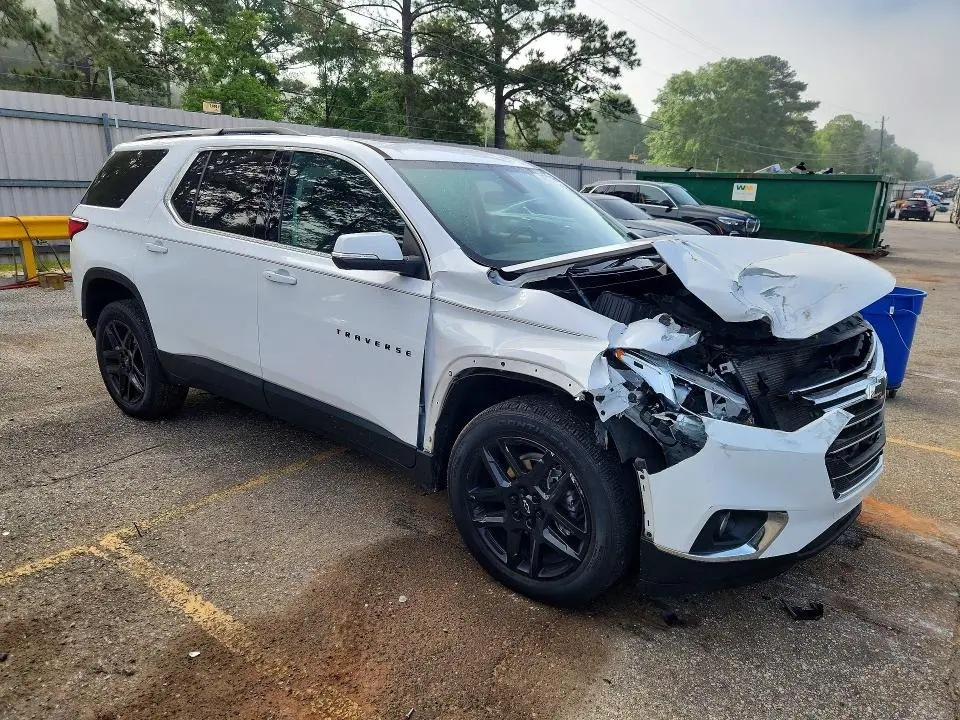 2021 CHEVROLET TRAVERSE LT  