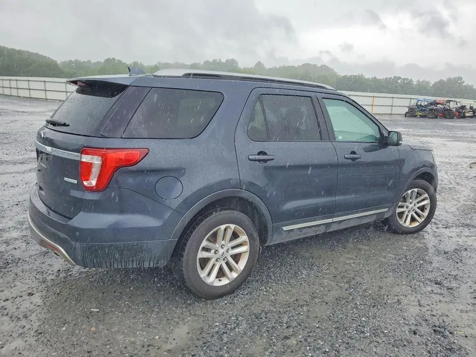2017 FORD EXPLORER XLT  