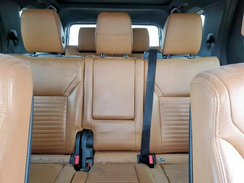 2017 LAND ROVER DISCOVERY HSE LUXURY  