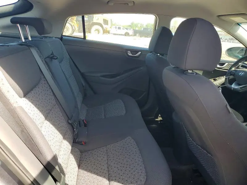2017 HYUNDAI IONIQ SEL  