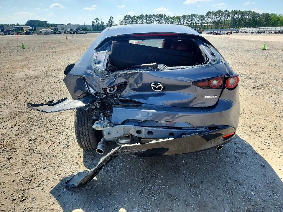 2025 MAZDA 3 PREFERRED  