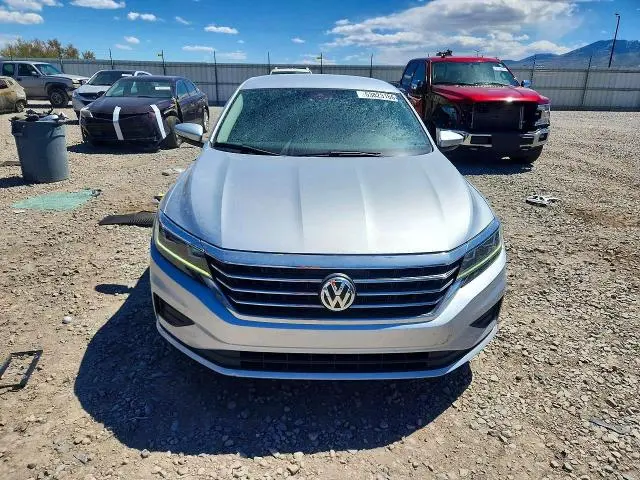 2020 VOLKSWAGEN PASSAT SE  