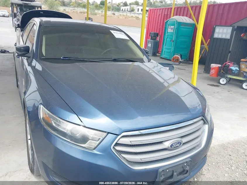 2018 FORD TAURUS SE
