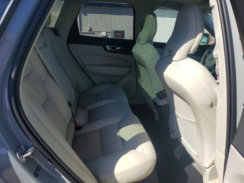 2025 VOLVO XC60 ULTRA  