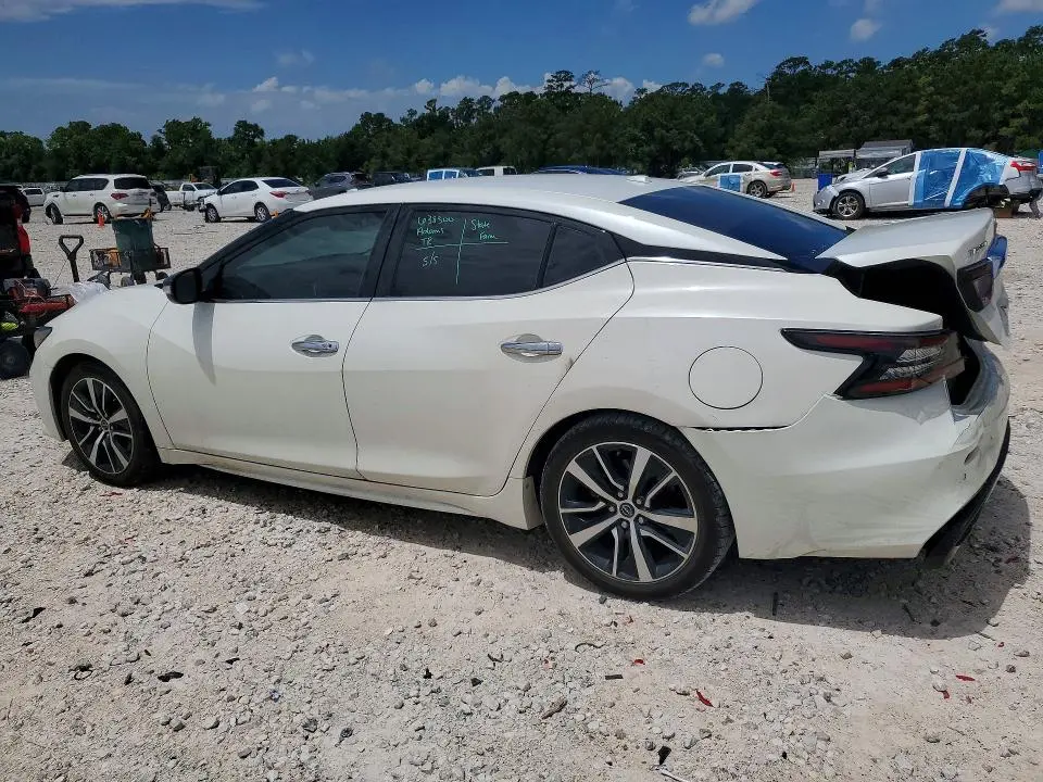 2023 NISSAN MAXIMA SV  