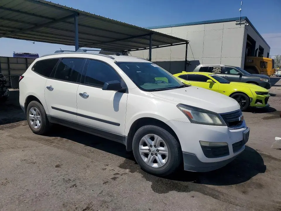 2014 CHEVROLET TRAVERSE LS  