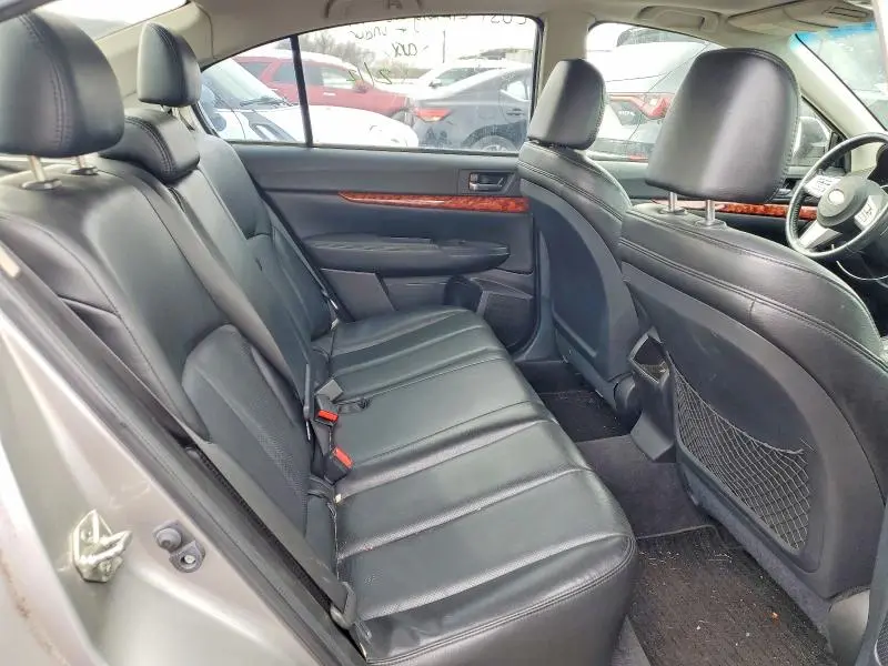 2010 SUBARU LEGACY 2.5I LIMITED  