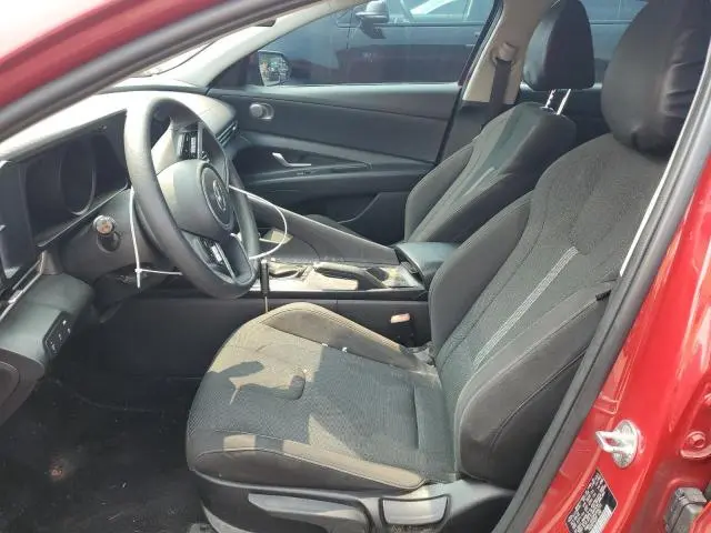 2023 HYUNDAI ELANTRA SE  