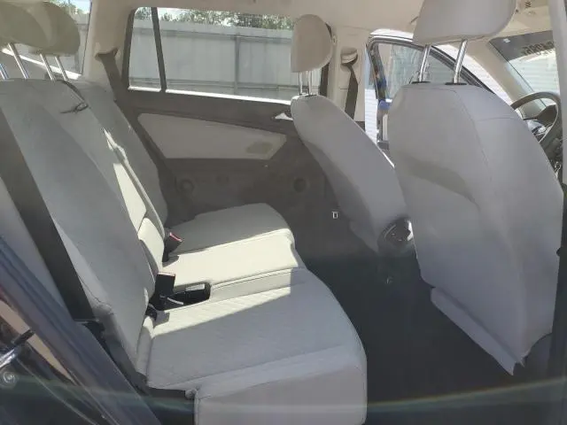 2018 VOLKSWAGEN TIGUAN S  