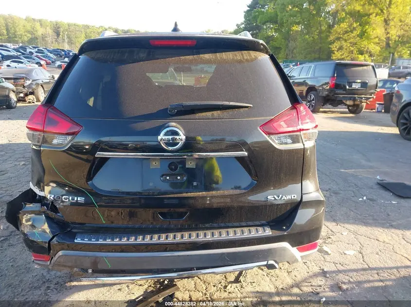2017 NISSAN ROGUE SV