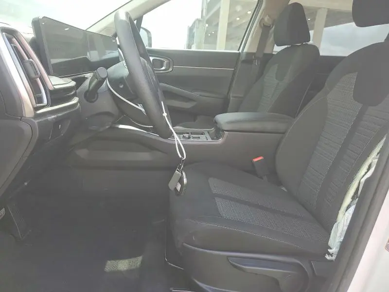 2025 KIA SORENTO LX  