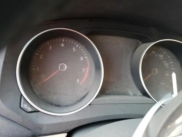 2016 VOLKSWAGEN JETTA SE  