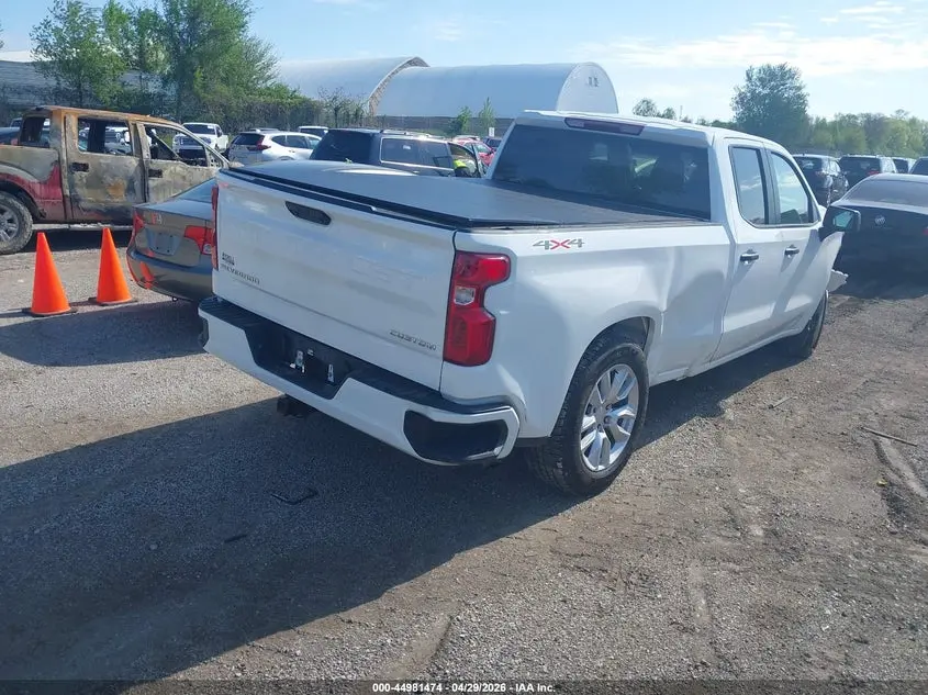 2024 CHEVROLET SILVERADO 1500 4WD  STANDARD BED CUSTOM