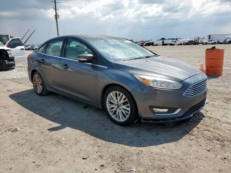 2017 FORD FOCUS TITANIUM  
