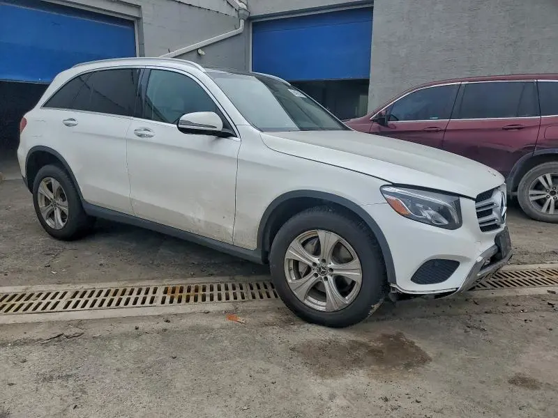 2017 MERCEDES-BENZ GLC 300 4MATIC  