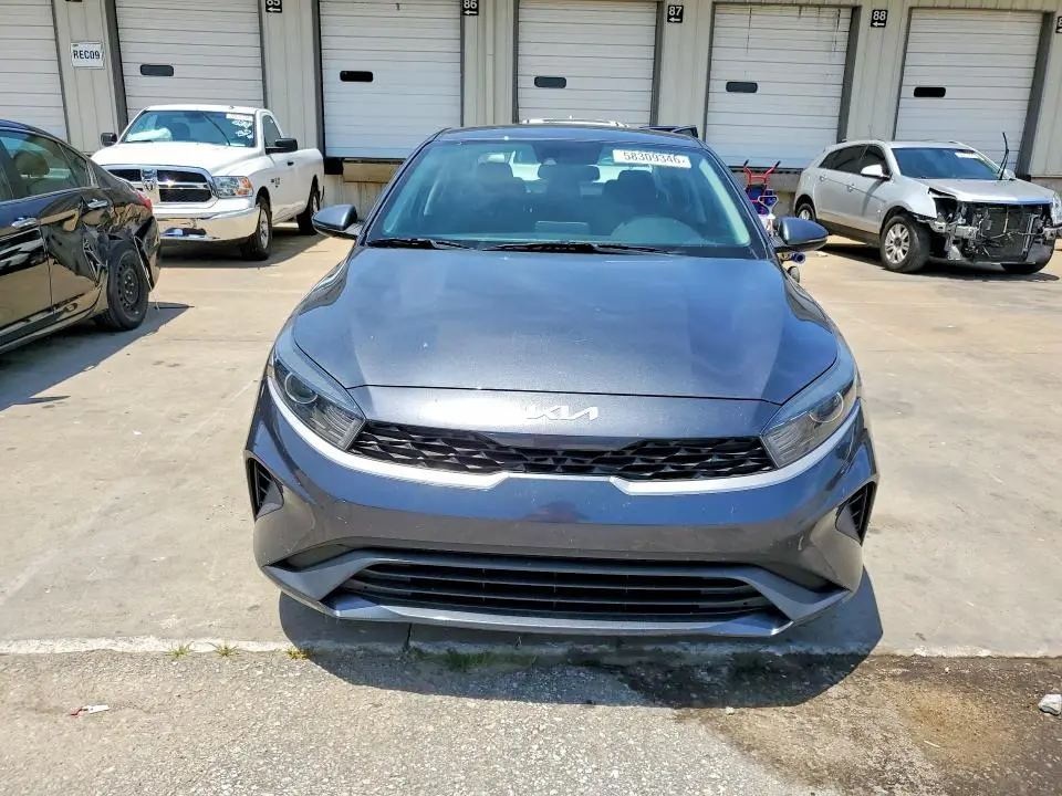 2022 KIA FORTE LXS  