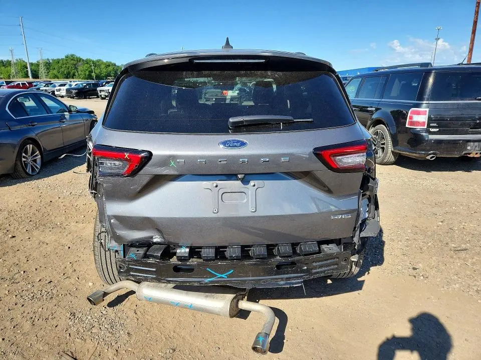 2024 FORD ESCAPE ST LINE SELECT  