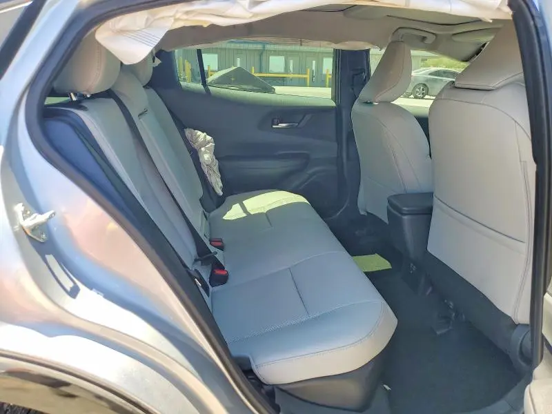 2024 TOYOTA PRIUS XLE  