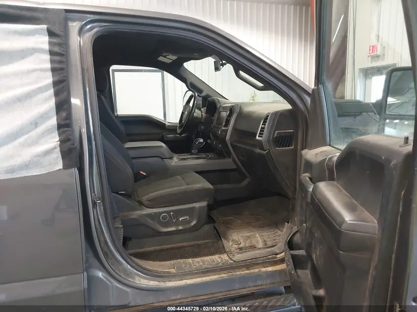 2015 FORD F-150 XLT