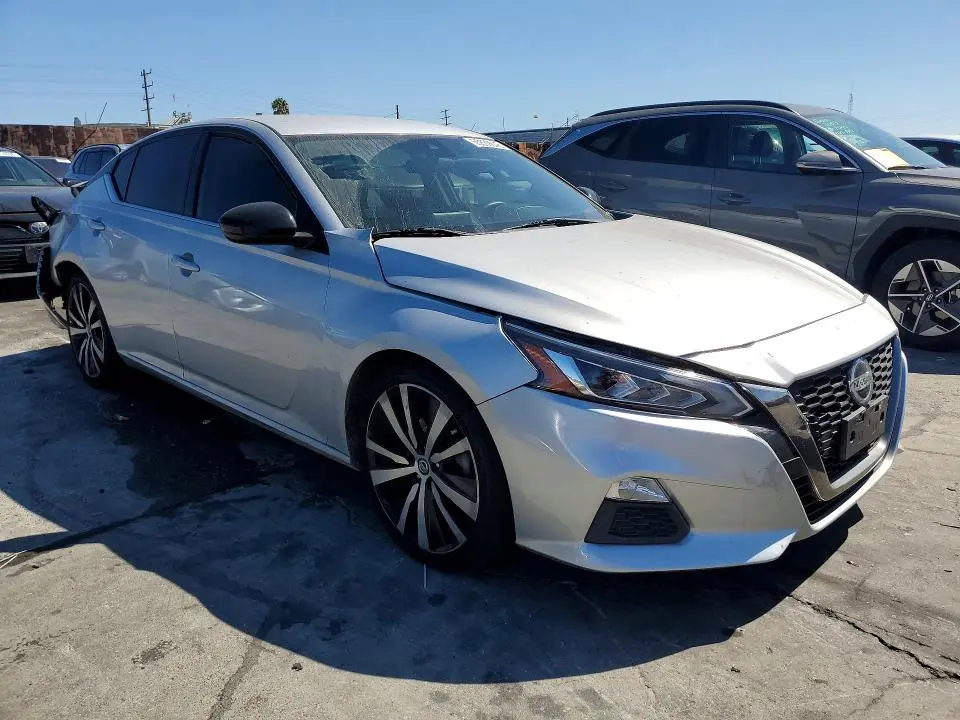2020 NISSAN ALTIMA SR  