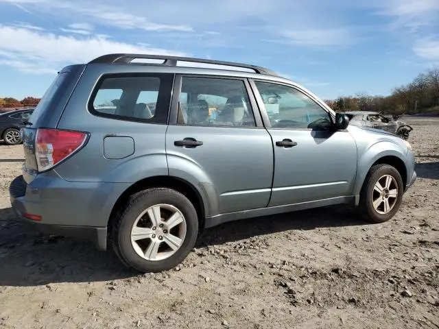 2010 SUBARU FORESTER XS  