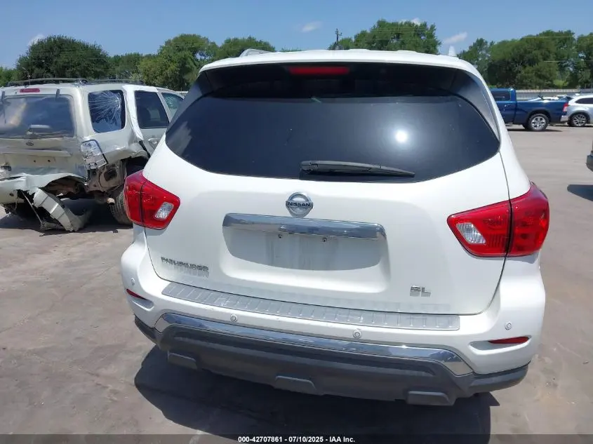 2017 NISSAN PATHFINDER SL