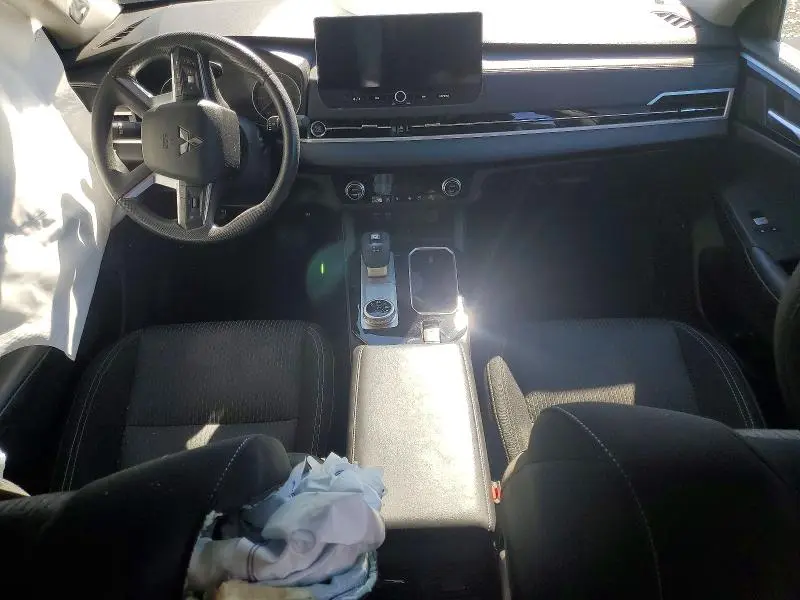 2025 MITSUBISHI OUTLANDER ES  