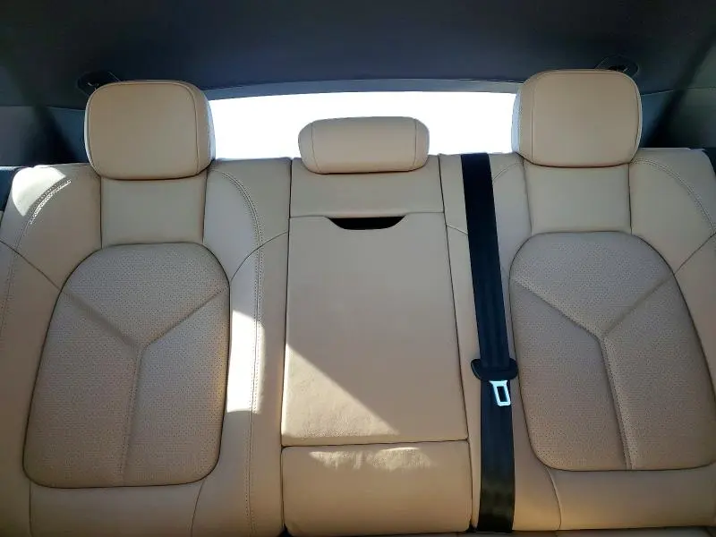 2020 PORSCHE MACAN   