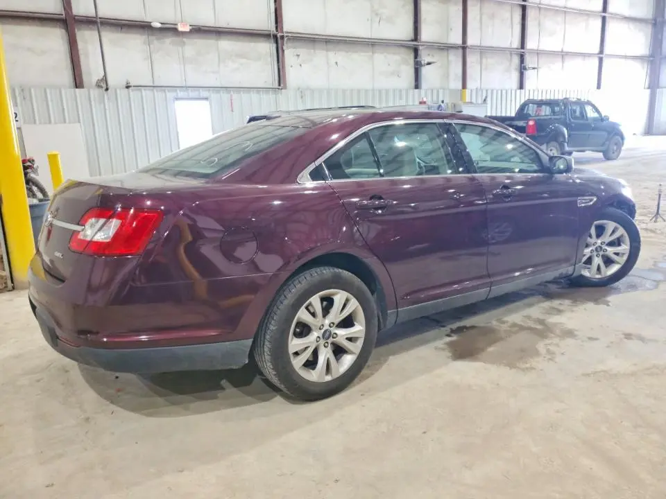 2011 FORD TAURUS SEL  