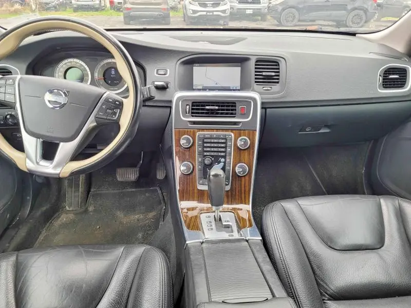 2011 VOLVO S60 T6  