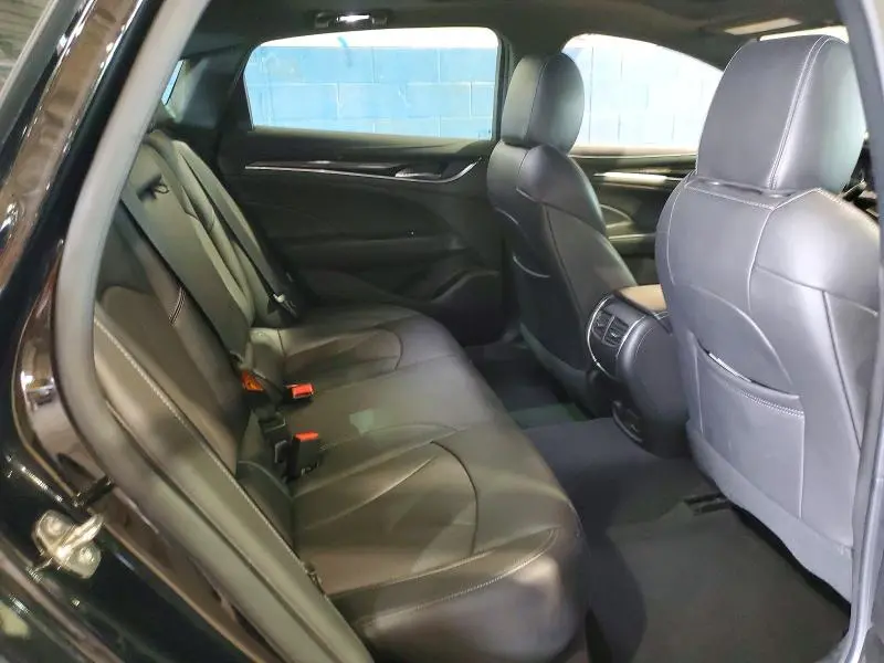 2019 BUICK LACROSSE AVENIR  
