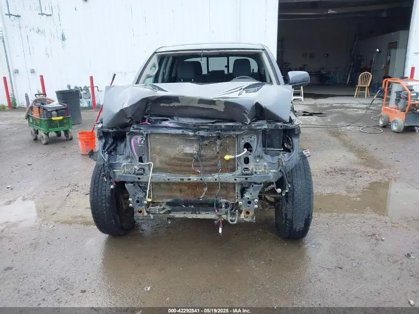 2022 TOYOTA TACOMA SR V6