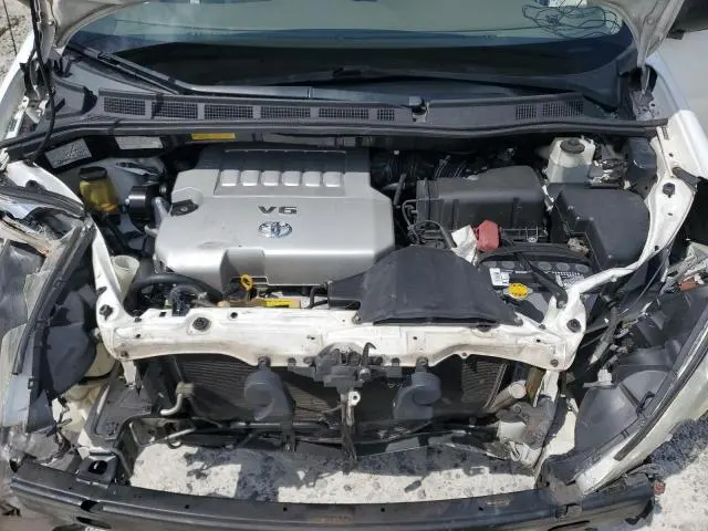 2010 TOYOTA SIENNA CE  