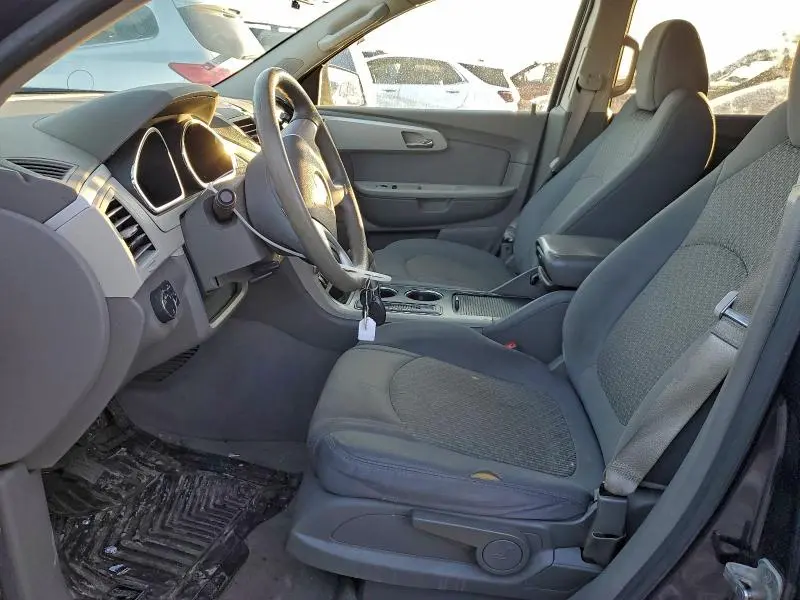 2011 CHEVROLET TRAVERSE LS  