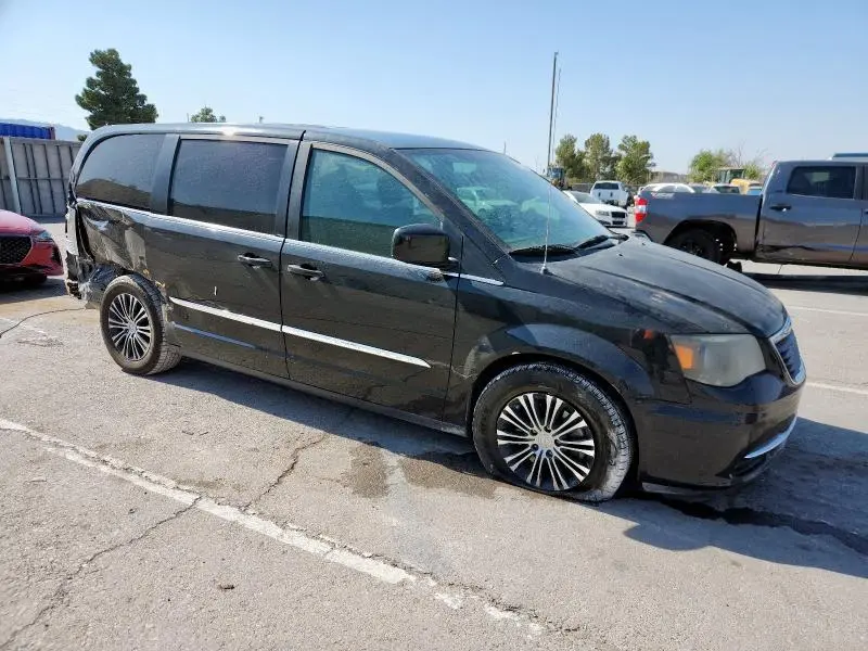 2014 CHRYSLER TOWN & COUNTRY S  