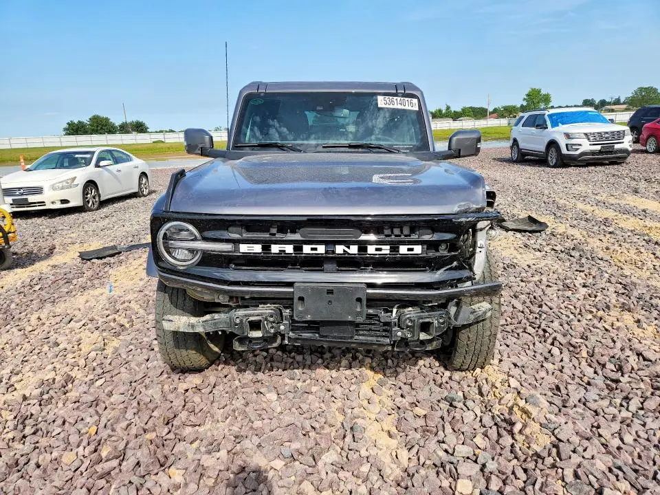 2023 FORD BRONCO BASE  