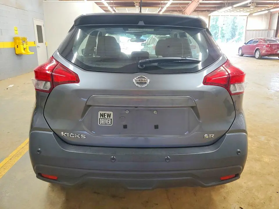 2020 NISSAN KICKS SR  