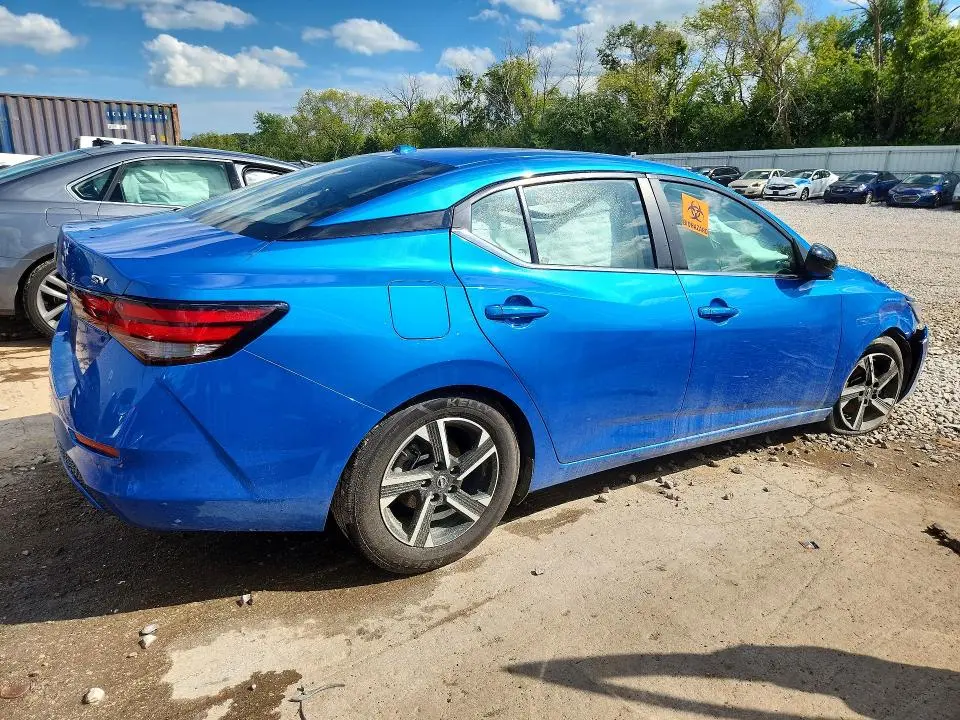 2024 NISSAN SENTRA SV  