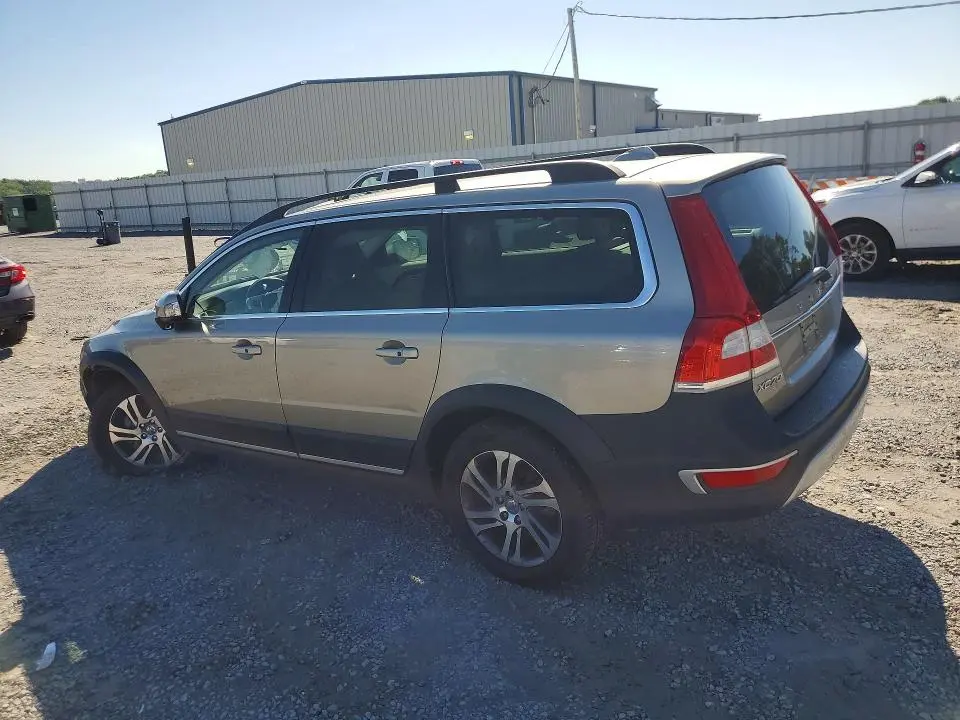 2014 VOLVO XC70 3.2  