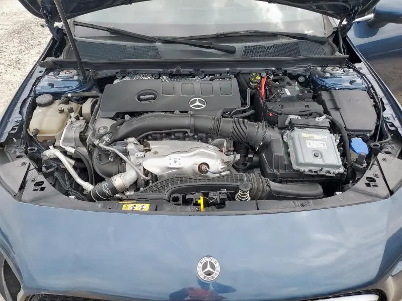 2021 MERCEDES-BENZ CLA 250  