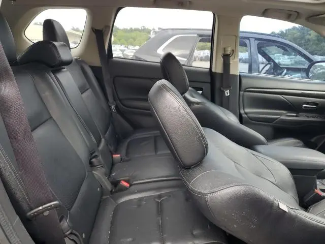 2016 MITSUBISHI OUTLANDER SE  