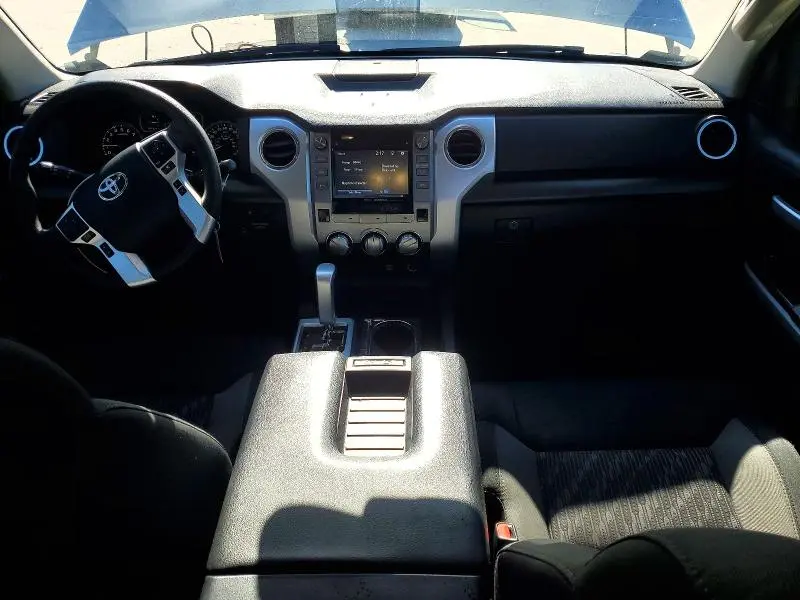 2019 TOYOTA TUNDRA DOUBLE CAB SR  